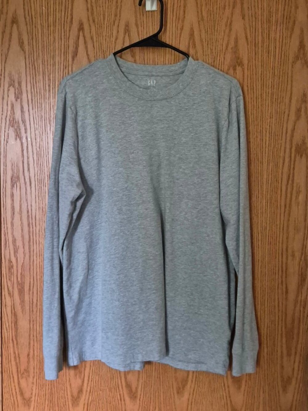 GAP Everyday Soft Long Sleeve Crewneck Tee